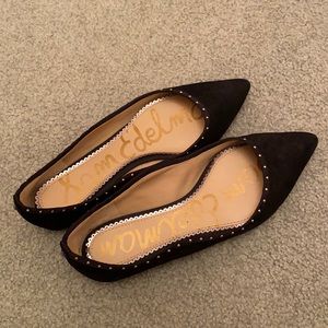 Black pointy toe studded ballet flats